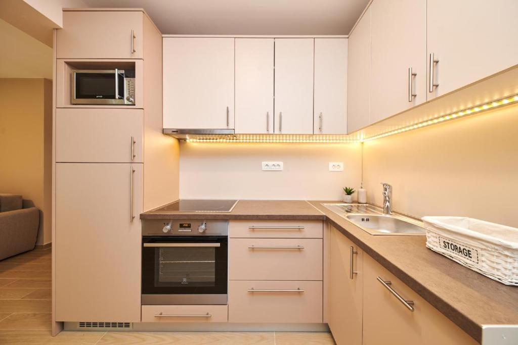 Apartments Martello Garden Porec Exterior photo