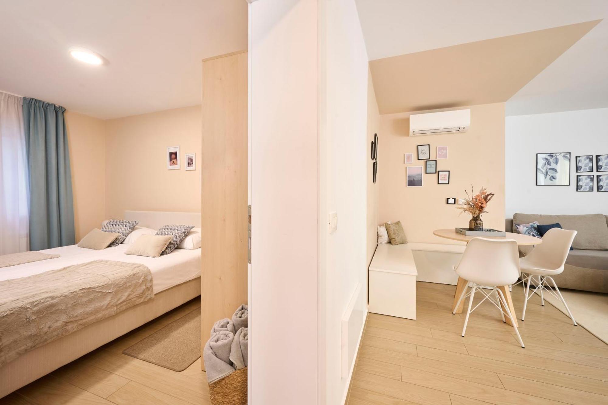 Apartments Martello Garden Porec Exterior photo